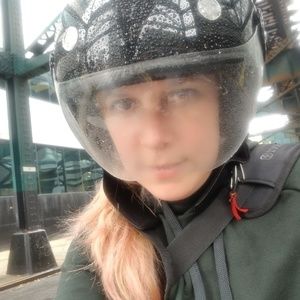 ♡☆ Ms Purdy peepin the Poshmark scene ☆♡